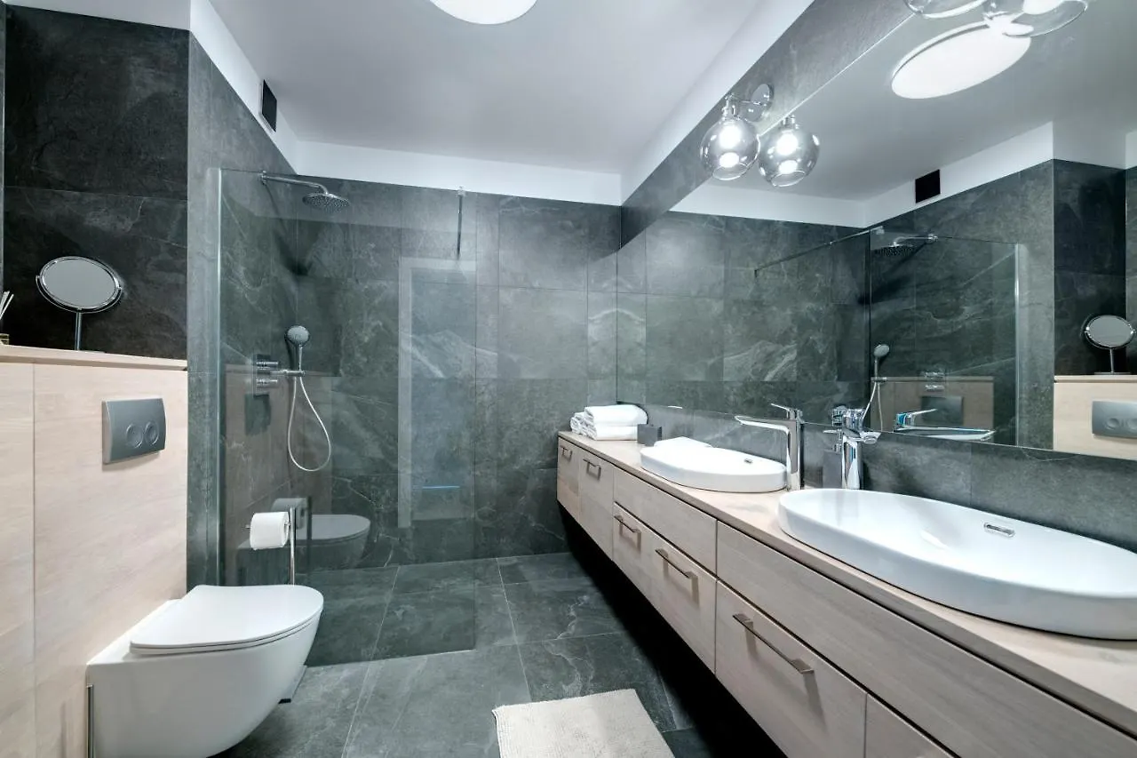3 City Apartments - Syma Sopoty